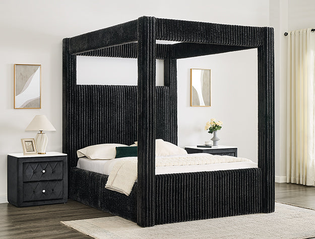 Carla Canopy Bed (Black)
